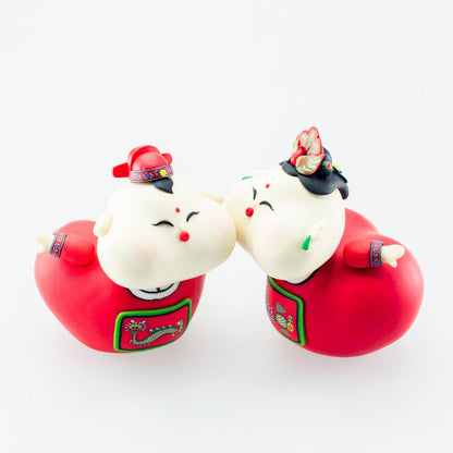 The Kissing Couple Pair